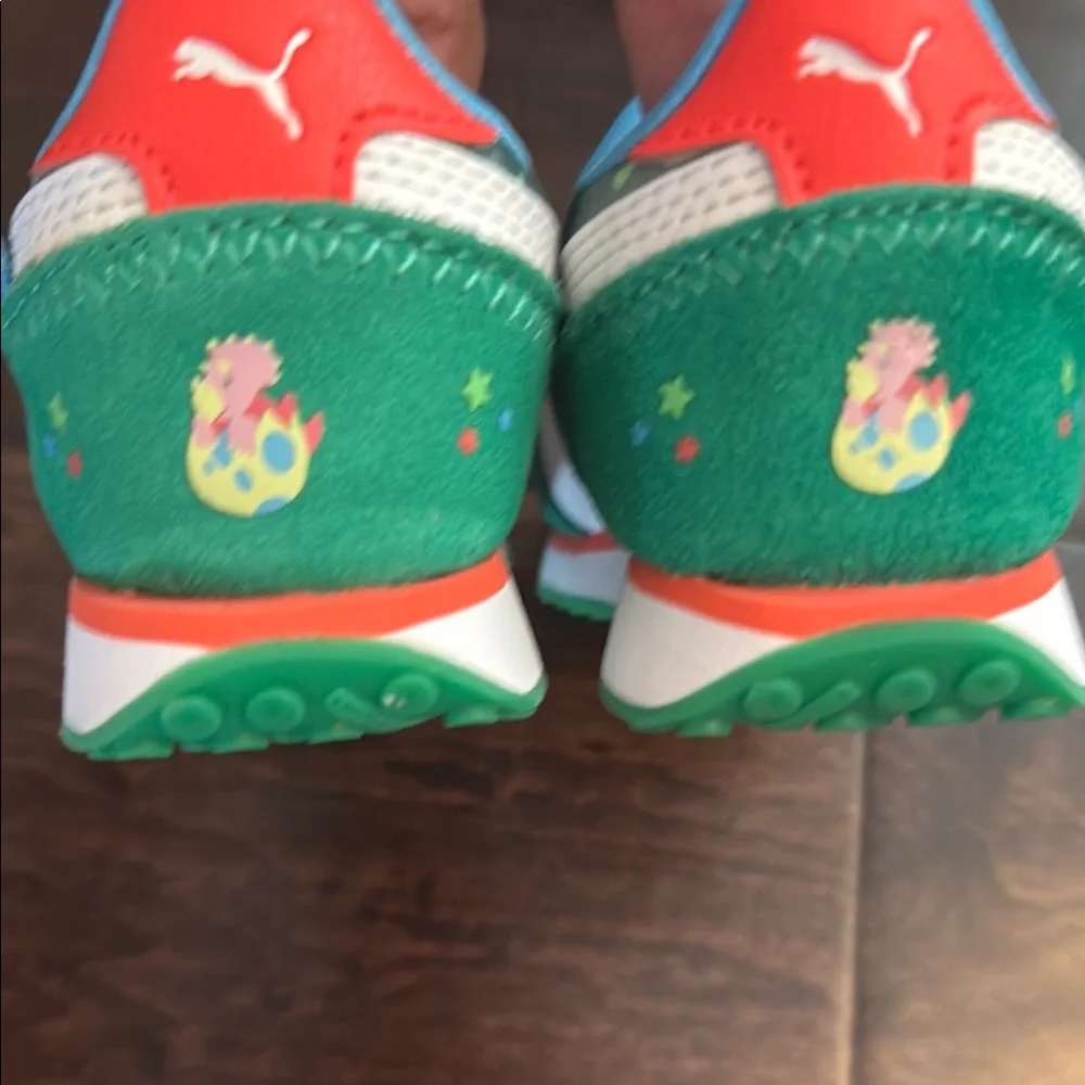 NWOT Rare Puma Kids Future Rider INF x Cocomelon Green Dino Sneakers!